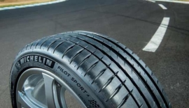 Michelin Pilot Sport 4 225/40 R20 94Y